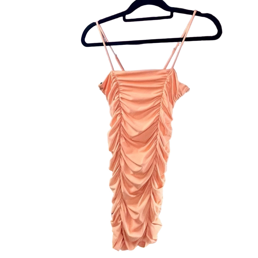 🇺🇸 Fiestar pale orange ruched dress